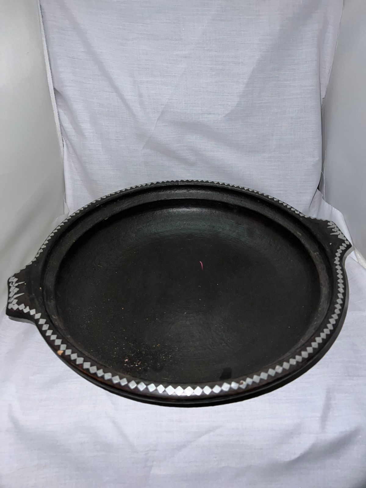 Handcrafted Moroccan Metal Tajine with Intricate Inlay Design – Image 4